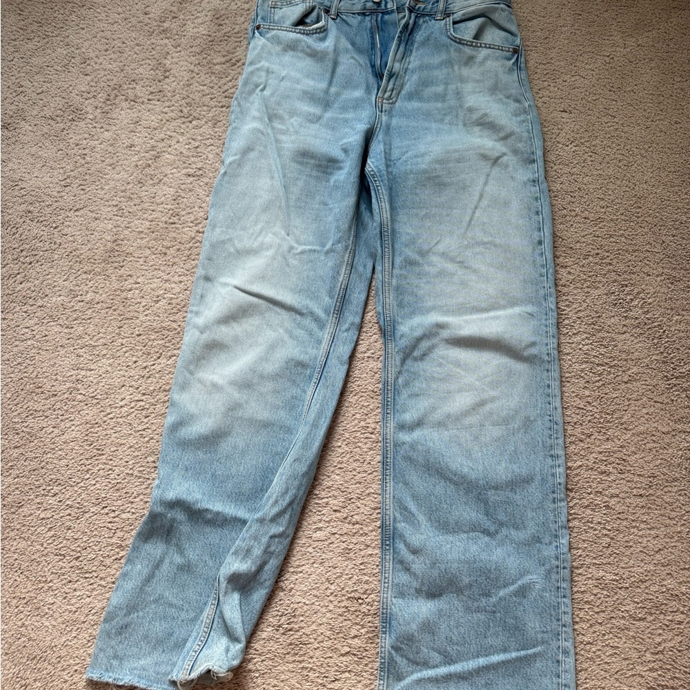 Zara Light Wash Jeans
